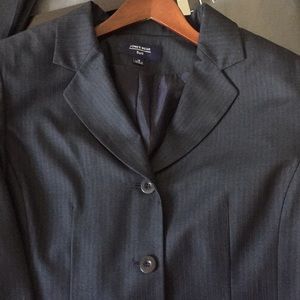 Like new Jones Wear suit
